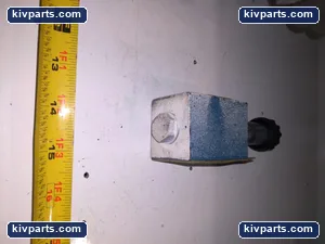 Kraussmaffei R900925295 Single Solenoid VaLVE – actual item, photo 4 of 5