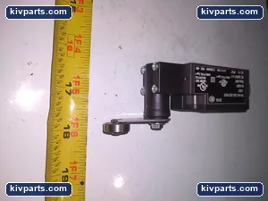 Schmersal TV14H Limit Switch – actual item, photo 3 of 7