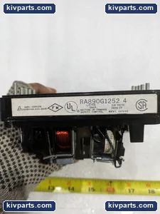 RA890G1252 Burner Control – actual item, photo 8 of 10