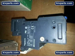 Schneider Electric DF222 Fuse Holder – actual item, photo 4 of 5