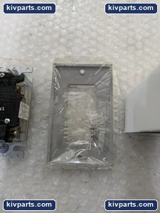 Cooper GF8300GRY GFCI Duplex Recept – actual item, photo 2 of 6