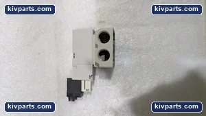 SMC VQZ235-5LO-02T Solenoid Valve – actual item, photo 4 of 8