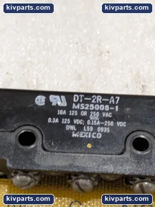 Honeywell DT-2R-A7 Micro Switch – actual item, photo 2 of 5