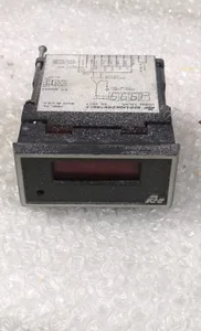 eASIC IHPUT A115V LED DC Voltmeter Panel Meter
