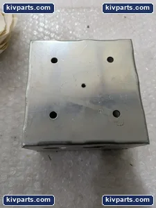 8435A140 Hardware – actual item, photo 2 of 11