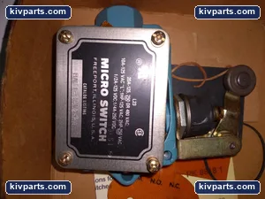 Honeywell BAF1-2RIN2-RH Micro Switch – actual item, photo 4 of 5