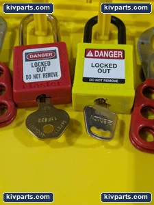 Brady Lock Safety Padlocks Board – actual item, photo 4 of 6