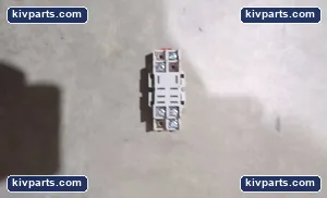 Eaton D7PA9-NN Relay Socket – actual item, photo 2 of 4