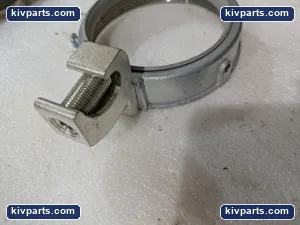 Thomas & Betts BG-810 Cast Insulated Grounding Bushing – actual item, photo 4 of 5