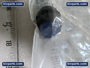 Eaton C22S-DLH-B-K10-120 Pushbutton – actual item, photo 7 of 9
