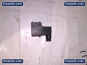 SMC SF4-3DB-21 Solenoid Valve – actual item, photo 2 of 4