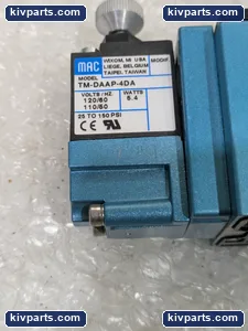 MAC 82A-CA-000-TM-DAAP-4DA Valves – actual item, photo 8 of 10