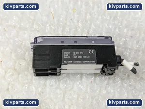 Keyence FS-V11P Fiber Optic Amplifier – actual item, photo 2 of 4