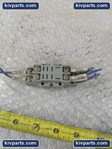 IDEC SH2B-05 Relay Socket Base – actual item, photo 4 of 5