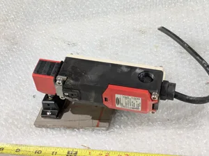 Banner SI-LS42DSG Safety Interlock Switch