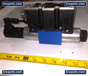 Bosch Rexroth 4WREE Hydraulic Cylinder – actual item, photo 4 of 11