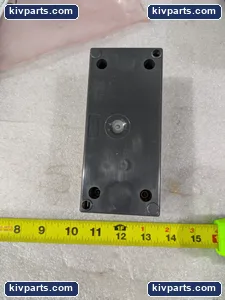 Eaton I-K3 Enclosure 3 Hole Pushbutton – actual item, photo 4 of 6