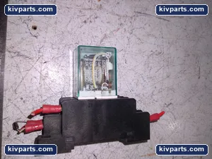 LB2 RY Relay with Socket – actual item, photo 2 of 5