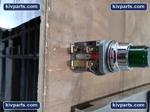 Furnas FURNAS 52PA6D3A SER.B Oil Tight Pilot Light – actual item, photo 3 of 8