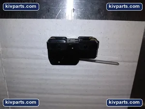 Unimax HBS2KAS C&K Snap Action Limit Switch – actual item, photo 3 of 4