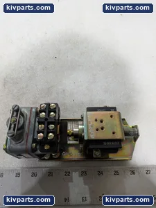 Square D 9050 C021E Industrial Contactor – actual item, photo 5 of 11