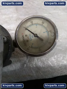 Fairchild PSI 1-60 PSI Range with Gauge – actual item, photo 3 of 8