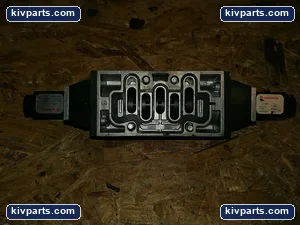 Norgren SXE0574-A50-00 Solenoid Valve – actual item, photo 2 of 5