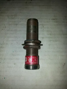 Allen-Bradley 871TM-D5NP18-N4 Inductive Proximity Sensor
