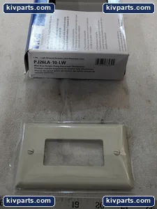 Eaton PJ26W-10-L Receptacle – actual item, photo 6 of 11