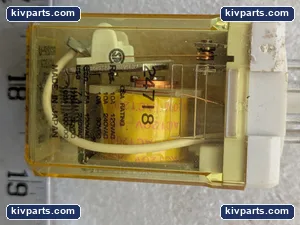 IDEC 24718 Relay – actual item, photo 7 of 11