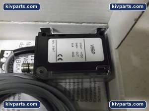 V9BP Amplifier Teach-In Sensor – actual item, photo 2 of 2