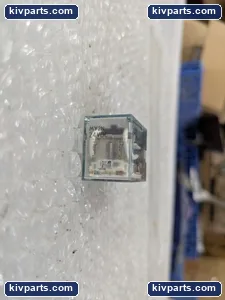Omron MY2N DC24 Ice Cube Relay – actual item, photo 2 of 3
