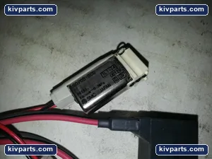 SMC S0708-6CG VQ111U Solenoid Valve – actual item, photo 2 of 5