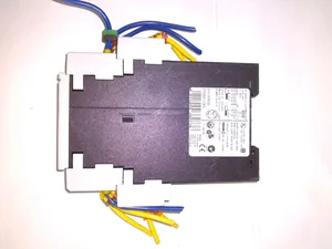 Siemens 3TK2830-1CB30 Sirius Siguard Safety Relay