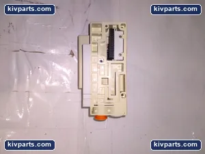 SMC SV2000-51D-18AS-N11 Supply Exhaust Block – actual item, photo 3 of 5