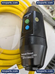 Eaton GFI11M433 112823 Manual Reset – actual item, photo 2 of 3