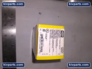 Hubbell Receptacle – actual item, photo 4 of 5