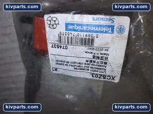 Telemecanique XCSZ03 Switch Pivoting Actuator – actual item, photo 4 of 5