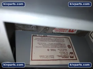Hammond MANUFACTURING 1435 Two Switch – actual item, photo 3 of 5