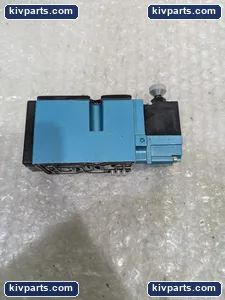 MAC 82A-CA-000-TM-DAAP-4DA Valves – actual item, photo 5 of 10