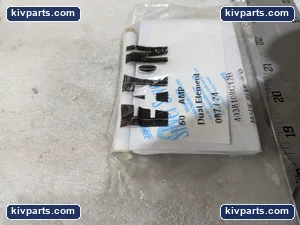 Eaton 4038108C12B Dual Element Bay-O-Net Fuse – actual item, photo 3 of 6