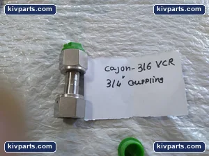 Cajon Steel Face Seal Fitting – actual item, photo 4 of 5