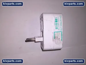 MX-2731 Travel Universal Adaptor – actual item, photo 2 of 3