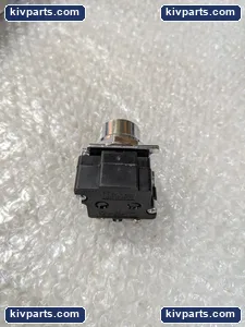 Cutler-Hammer 10250T11 C-H Pushbutton – actual item, photo 3 of 6