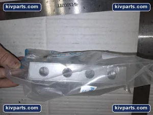 Festo PAL-5-1/4-4 9190 Pneumatic Supply – actual item, photo 2 of 5
