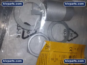 Turck NI30U-MT30-AP6X2-H1141 Proximity Sensor – actual item, photo 2 of 5