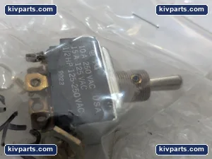 Cutler-Hammer 7568K2 Toggle Switch – actual item, photo 3 of 5