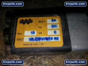 R02400B Pneumatic Solenoid Valve – actual item, photo 2 of 4