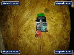 Fuji Electric AR30PL-311E4G Button Switch Industrial Control – actual item, photo 3 of 4