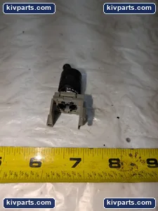 Fuji Electric AH16P-H3 Pushbutton – actual item, photo 2 of 5